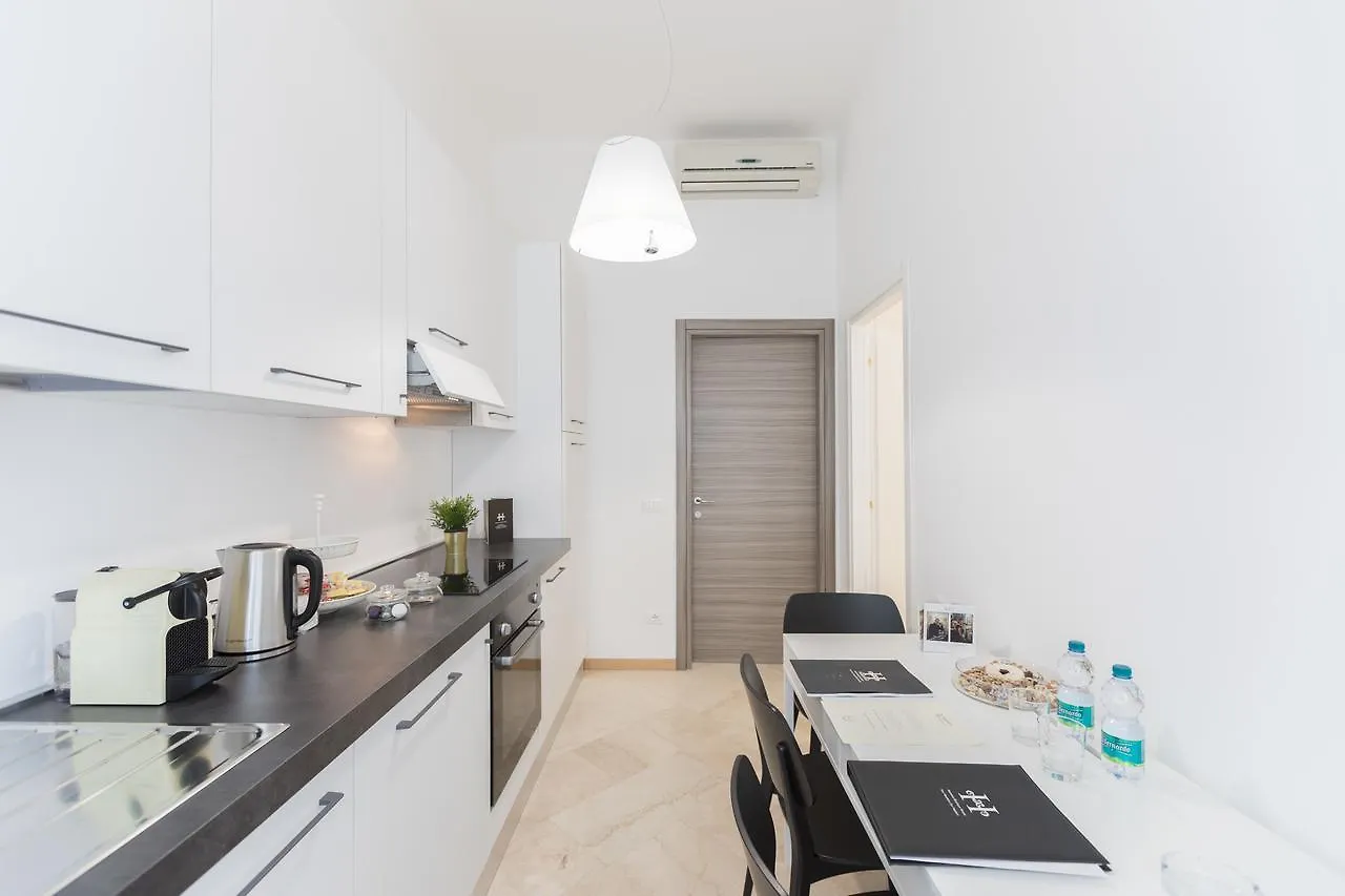 Hemeras Boutique Homes - Design Apartments Near Duomo Cathedral Milan