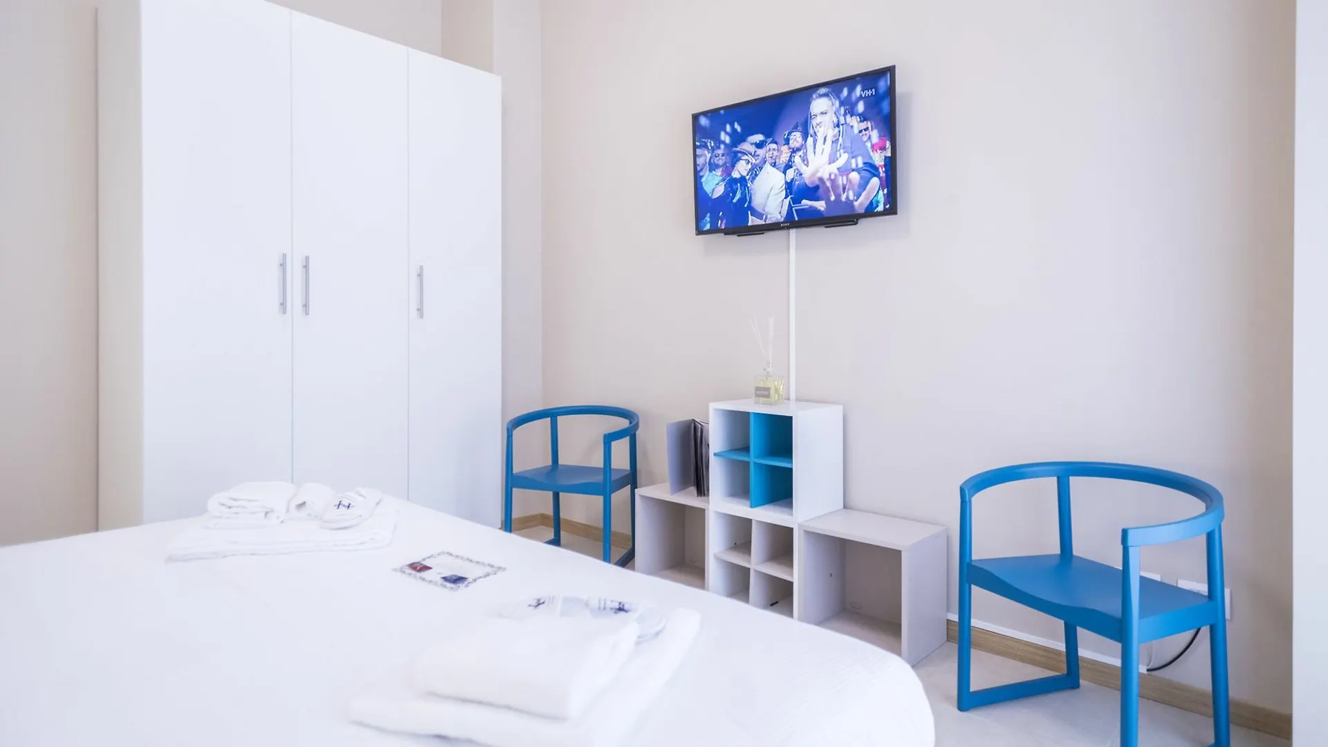 Hemeras Boutique Homes - Design Apartments Near Duomo Cathedral Milan