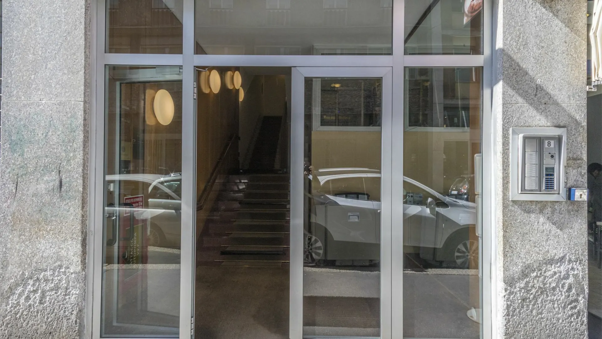 Hemeras Boutique Homes - Design Apartments Near Duomo Cathedral Milan