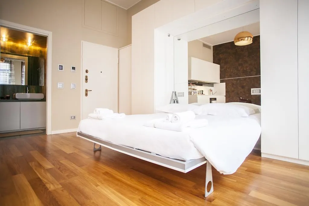 Hemeras Boutique Homes - Design Apartments Near Duomo Cathedral Milan 0*,  Italy