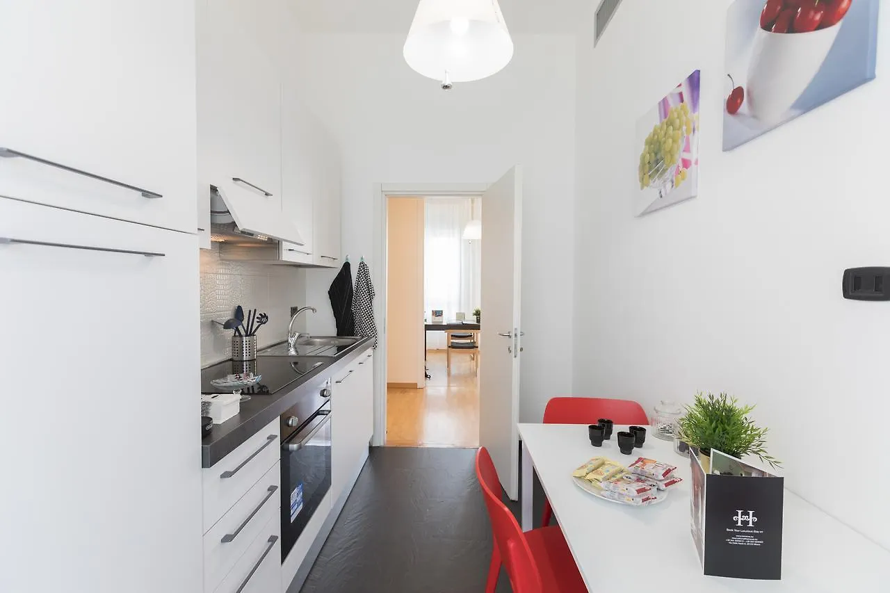 Hemeras Boutique Homes - Design Apartments Near Duomo Cathedral Milan Italy