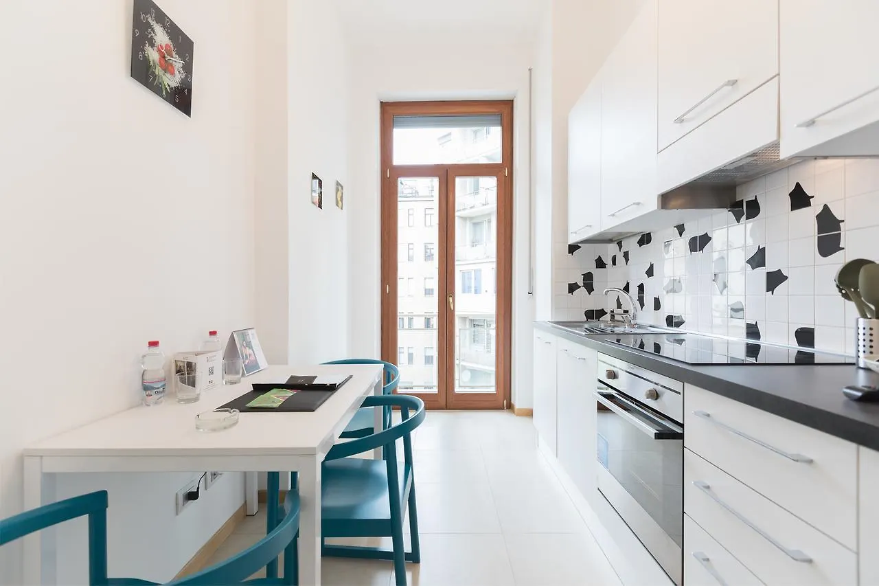 Hemeras Boutique Homes - Design Apartments Near Duomo Cathedral Milan