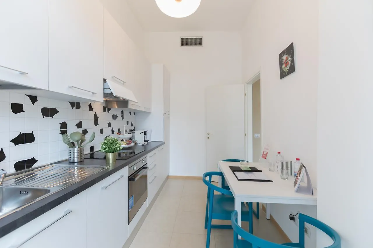 Hemeras Boutique Homes - Design Apartments Near Duomo Cathedral Milan