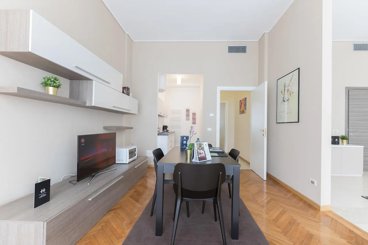 Hemeras Boutique Homes - Design Apartments Near Duomo Cathedral Milan