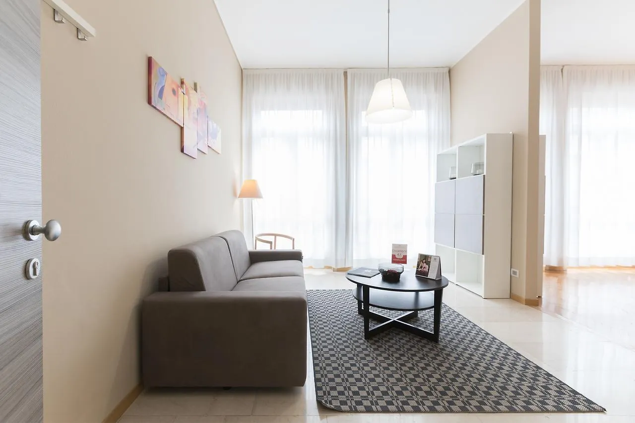 Hemeras Boutique Homes - Design Apartments Near Duomo Cathedral Milan