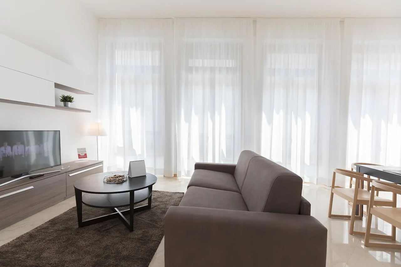 Hemeras Boutique Homes - Design Apartments Near Duomo Cathedral Milan Italy