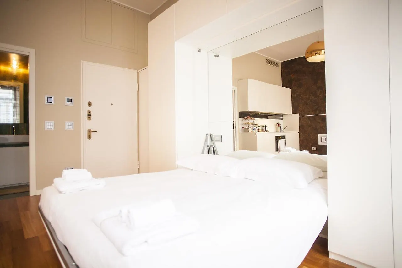 Hemeras Boutique Homes - Design Apartments Near Duomo Cathedral Milan