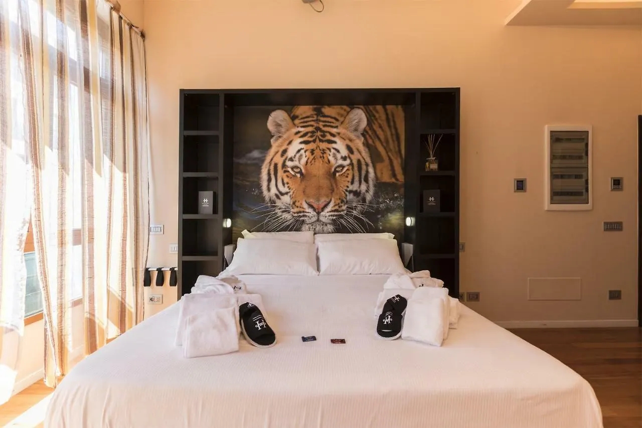Hemeras Boutique Homes - Design Apartments Near Duomo Cathedral Milan