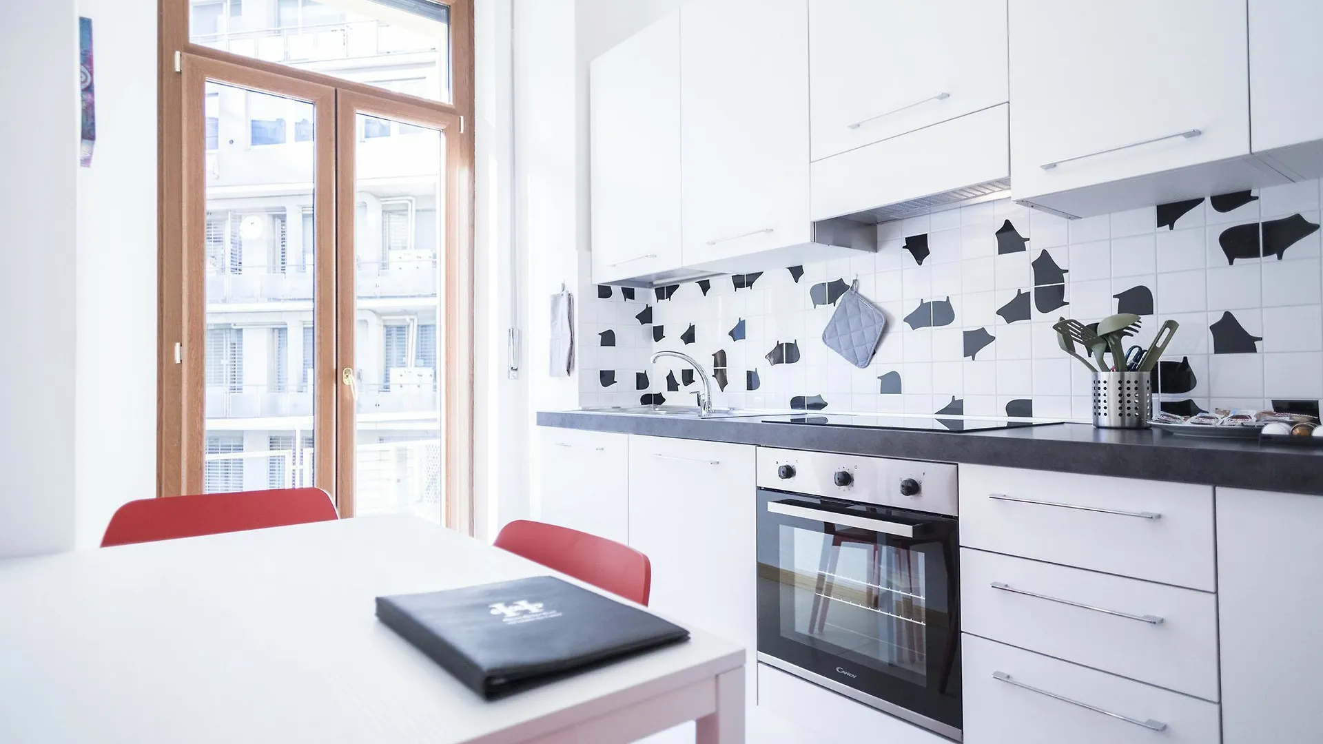 Hemeras Boutique Homes - Design Apartments Near Duomo Cathedral Milan