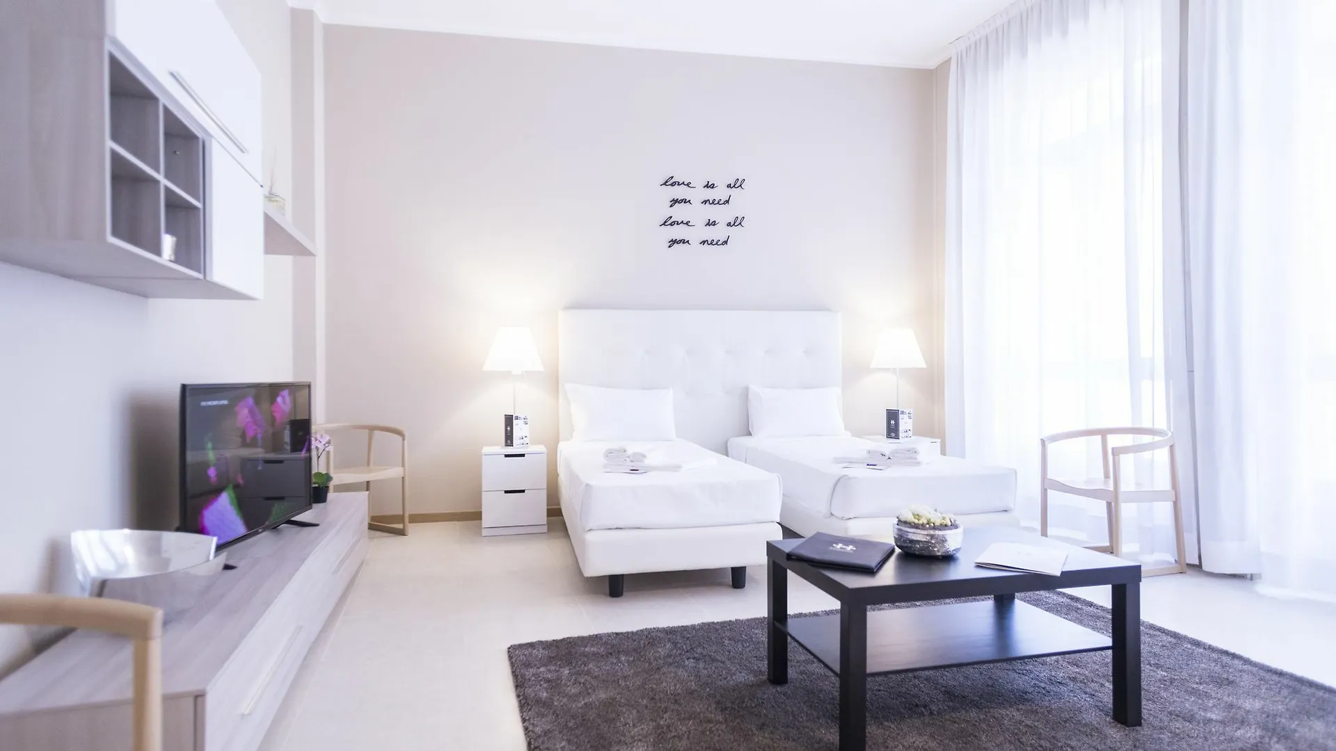 Hemeras Boutique Homes - Design Apartments Near Duomo Cathedral Milan 0*,