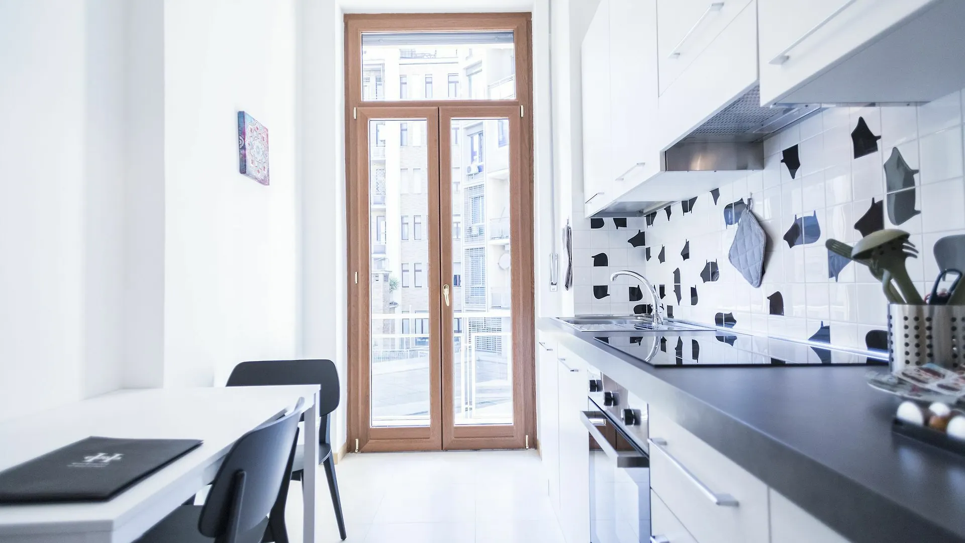 Hemeras Boutique Homes - Design Apartments Near Duomo Cathedral Milan