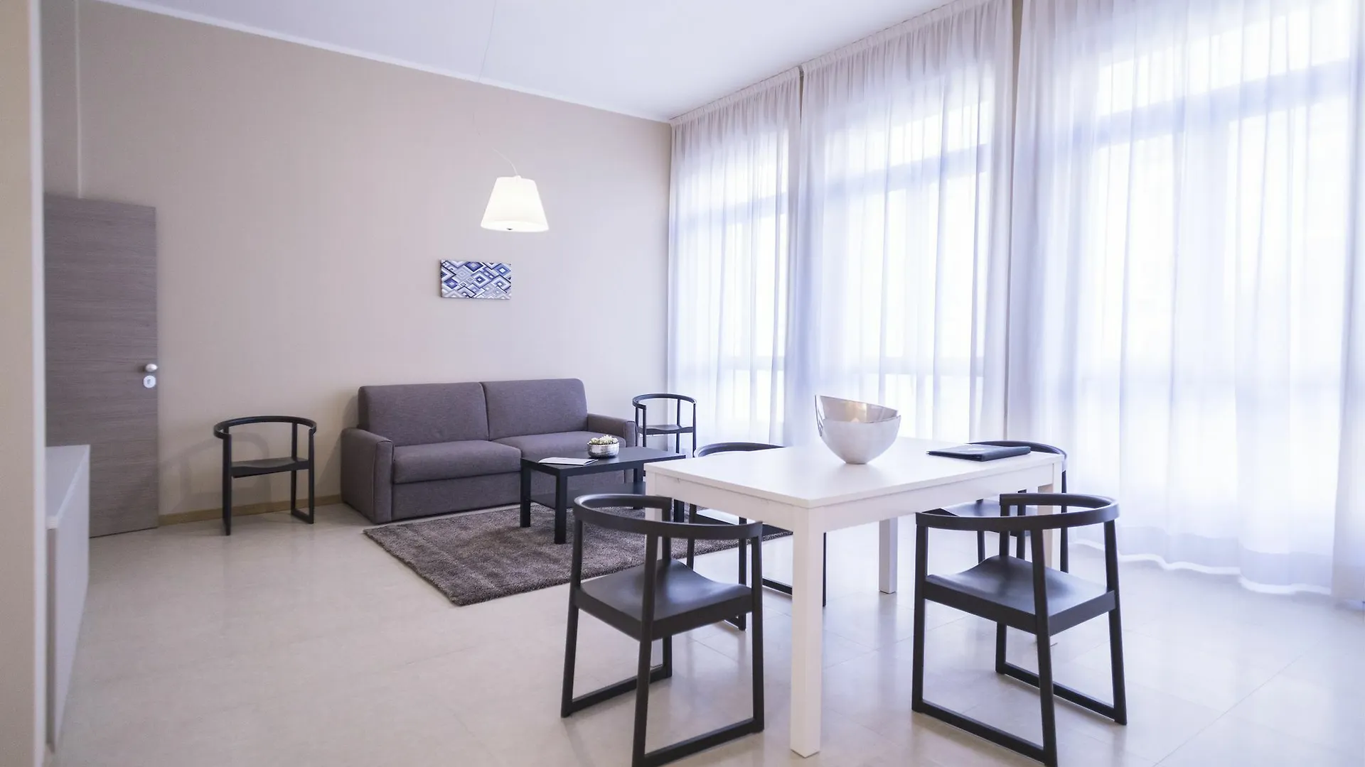Hemeras Boutique Homes - Design Apartments Near Duomo Cathedral Milan