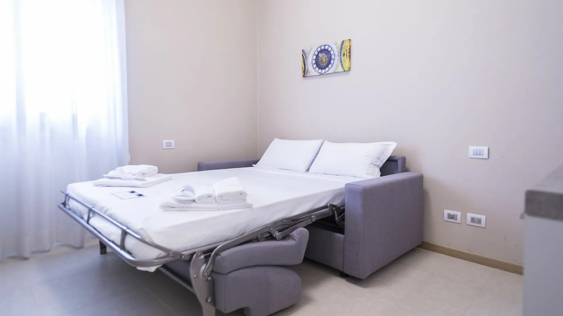 Hemeras Boutique Homes - Design Apartments Near Duomo Cathedral Milan 0*,  Italy