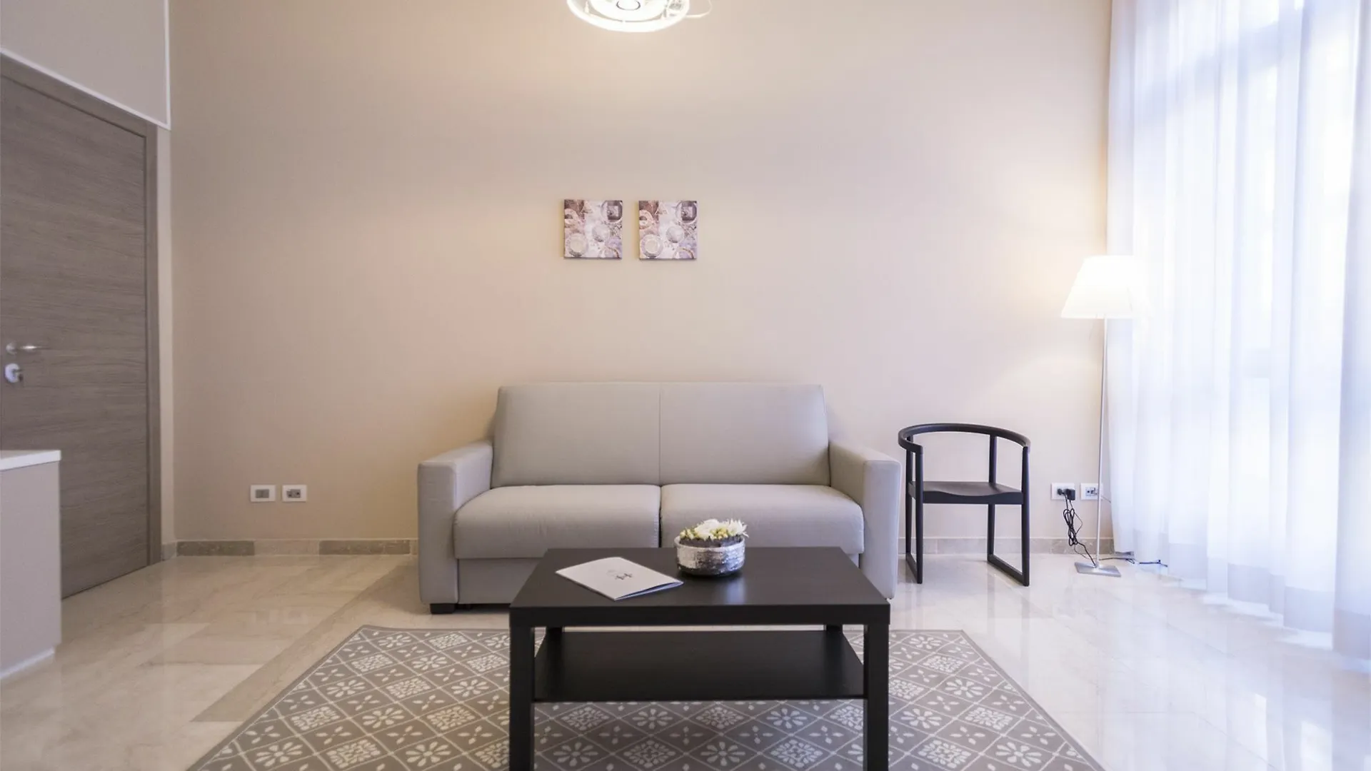 Hemeras Boutique Homes - Design Apartments Near Duomo Cathedral Milan Italy