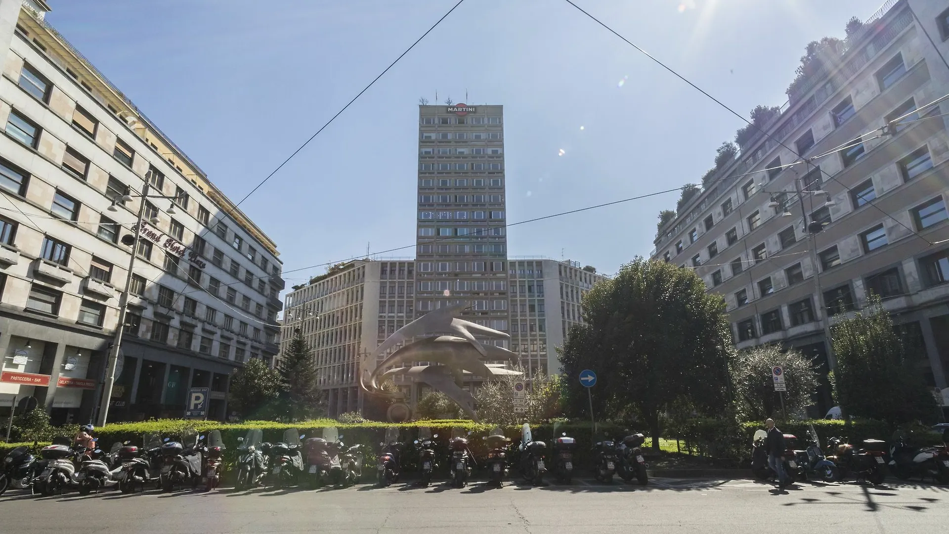 Hemeras Boutique Homes - Design Apartments Near Duomo Cathedral Milan 0*,