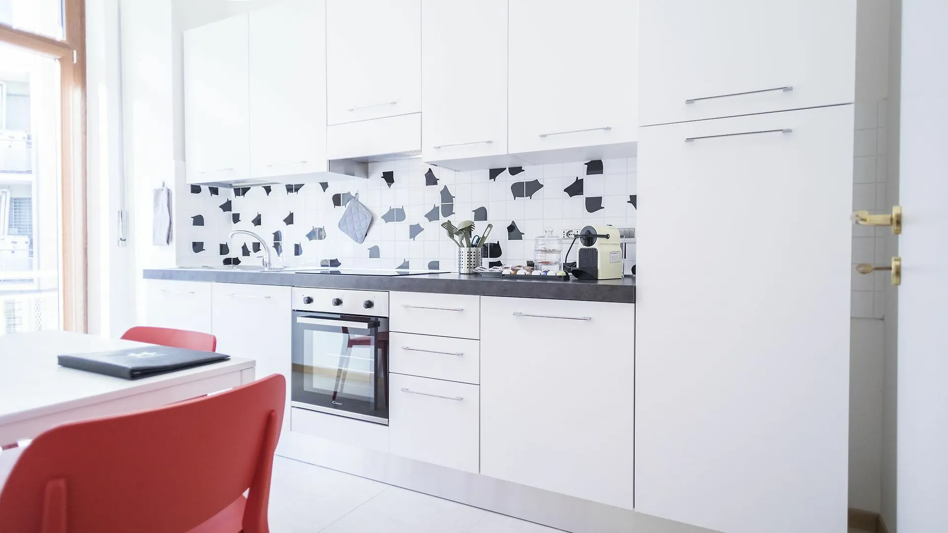 Hemeras Boutique Homes - Design Apartments Near Duomo Cathedral Milan