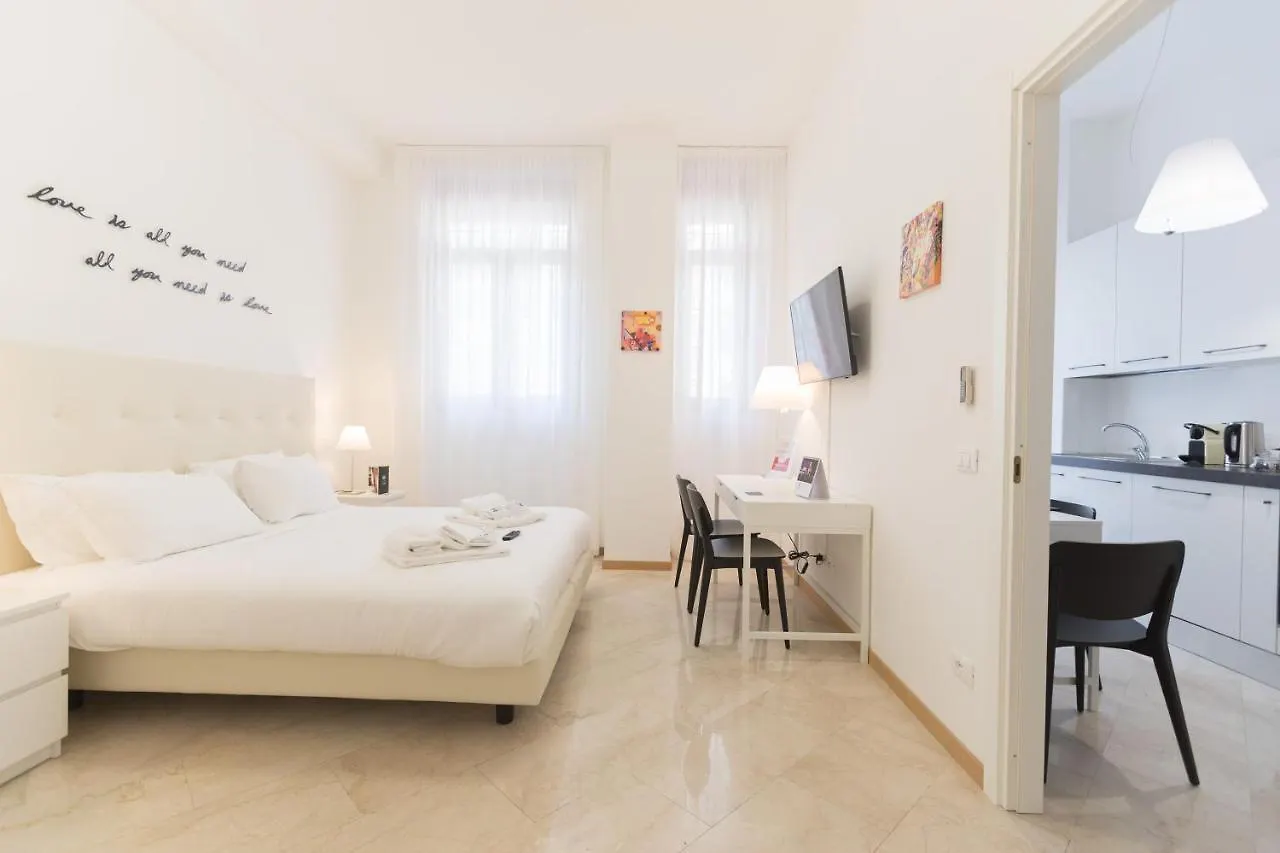 Hemeras Boutique Homes - Design Apartments Near Duomo Cathedral Milan Italy
